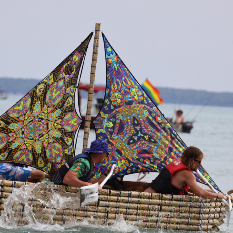 Thumbnail Beer Can Regatta Darwin